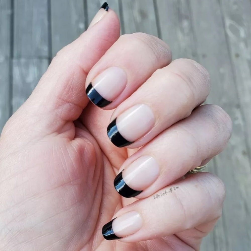 *Retired* Color Street: Gotham Night | Black French Tips Manicure Goth Classic - Picture 2 of 12